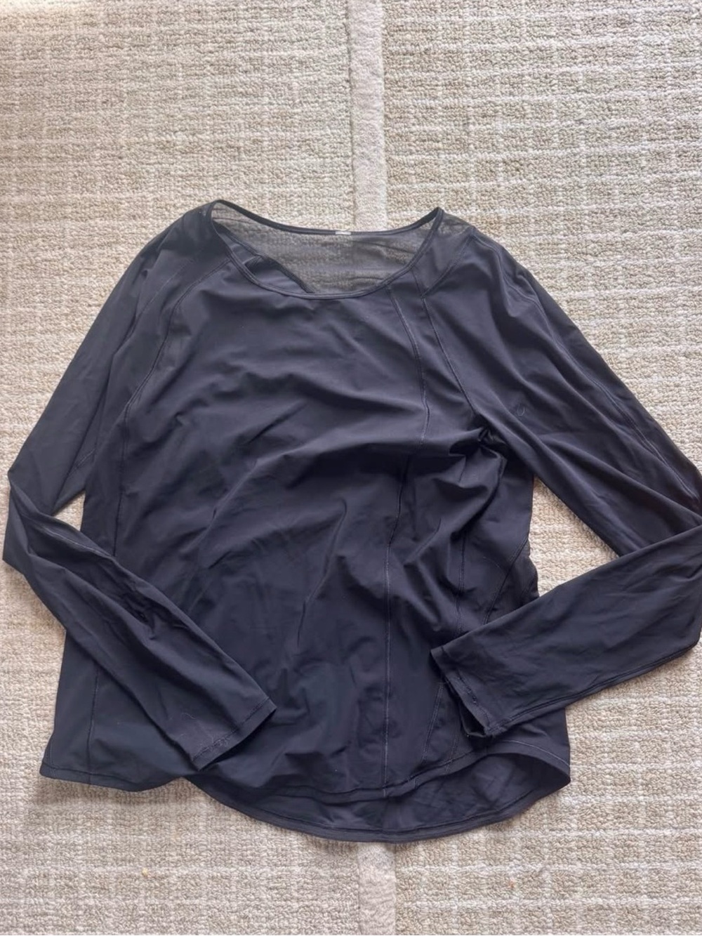 Women’s Lululemon top size 8